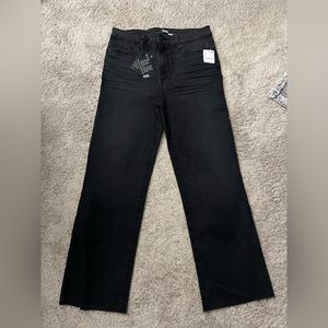 NWT Paige Jeans- Atley Ankle Flair 29